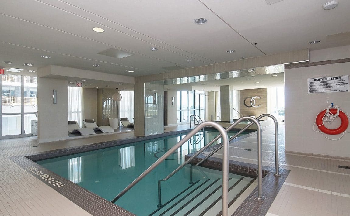 59-annie-craig-dr-toronto-ocean-club-waterfront-condos-etobicoke-condos-humber-bay-condos-lakeshore-parklawn-condos-swimming-pool-amenities-spa