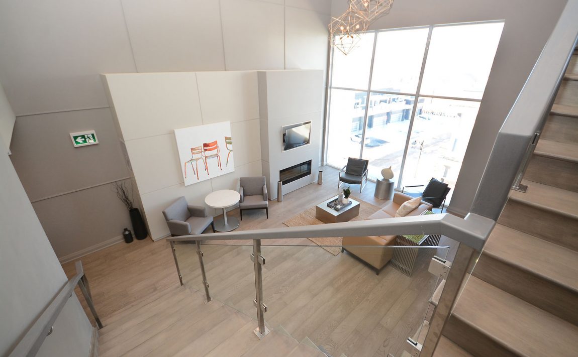 3028-creekshore-commons-oakville-condos-for-sale-party-room-7
