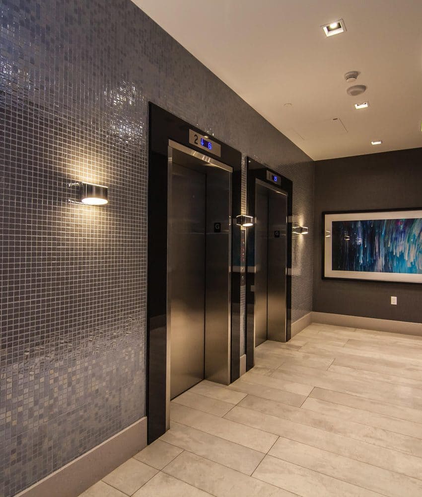 musee-condos-525-adelaide-st-w-toronto-king-west-elevator-lobby