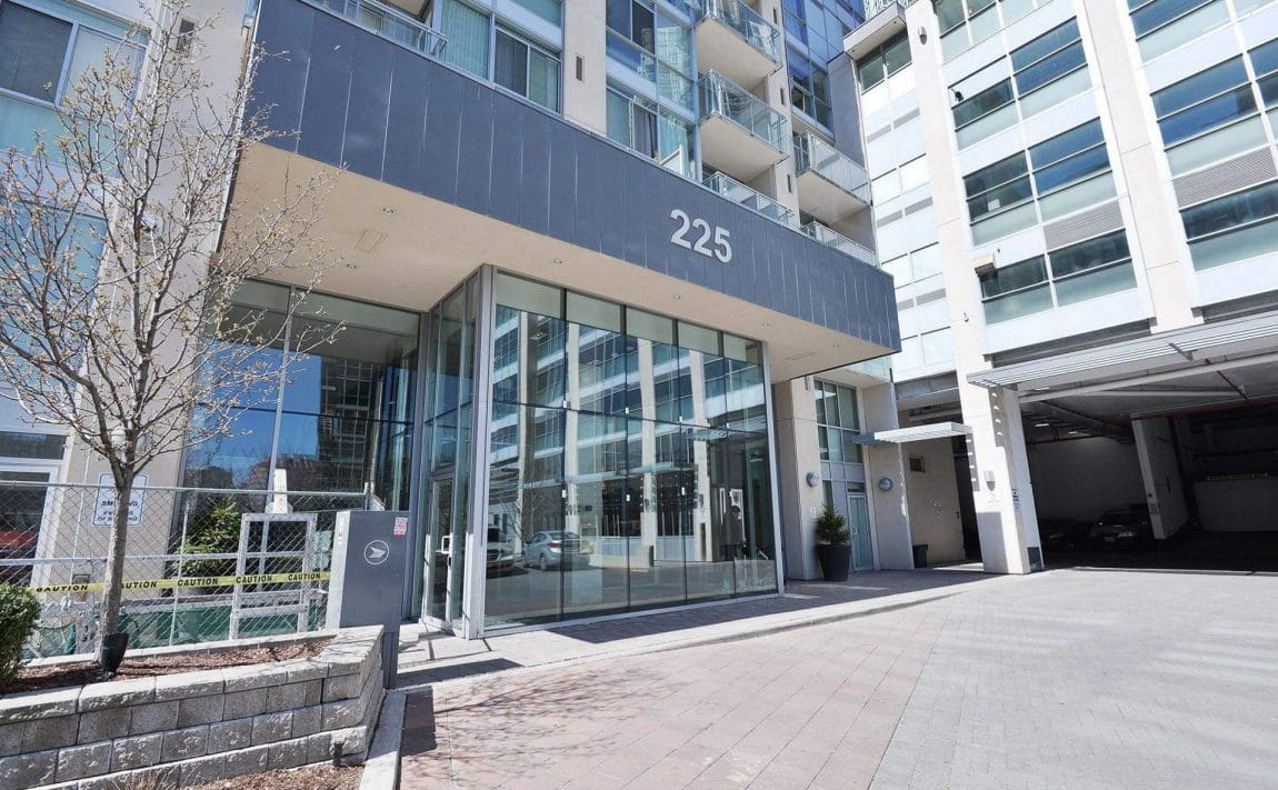 225-webb-dr-condos-for-sale-solstice-square-one-entrance