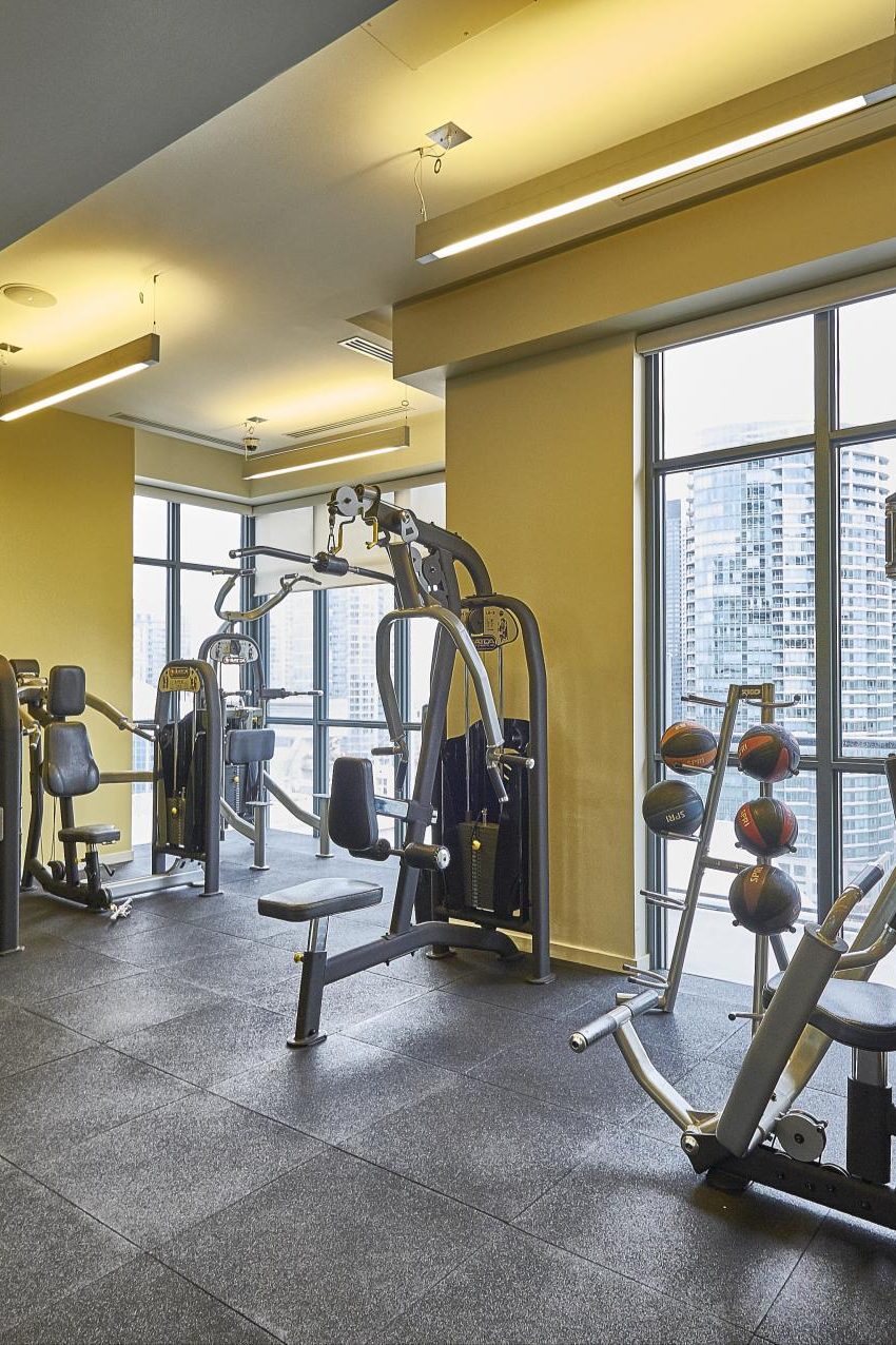 300-front-st-w-toronto-condos-for-sale-tridel-king-west-amenities-gym