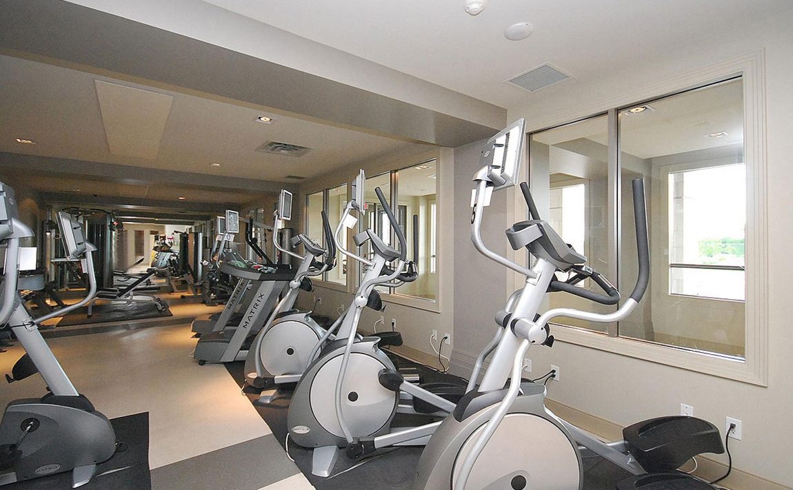 388-prince-of-wales-dr-one-park-tower-square-one-condos-gym-cardio