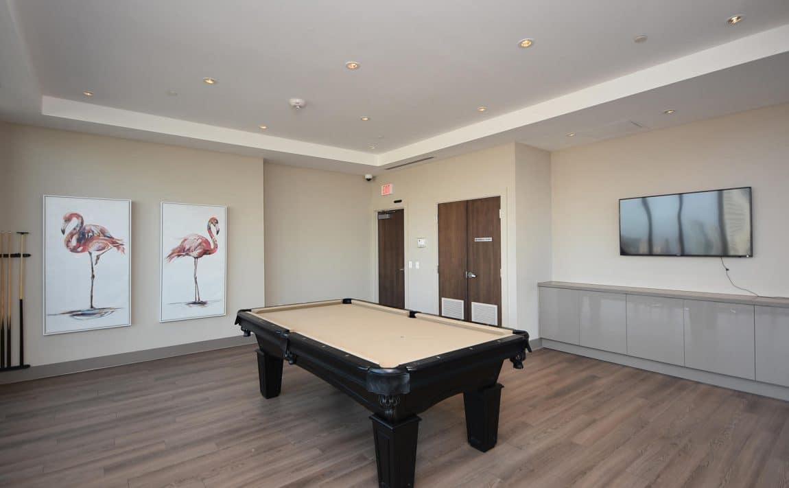 3975-grand-park-dr-mississauga-condos-for-sale-billiards-pool-table