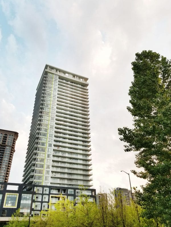limelight-condos-360-square-one-dr-mississauga