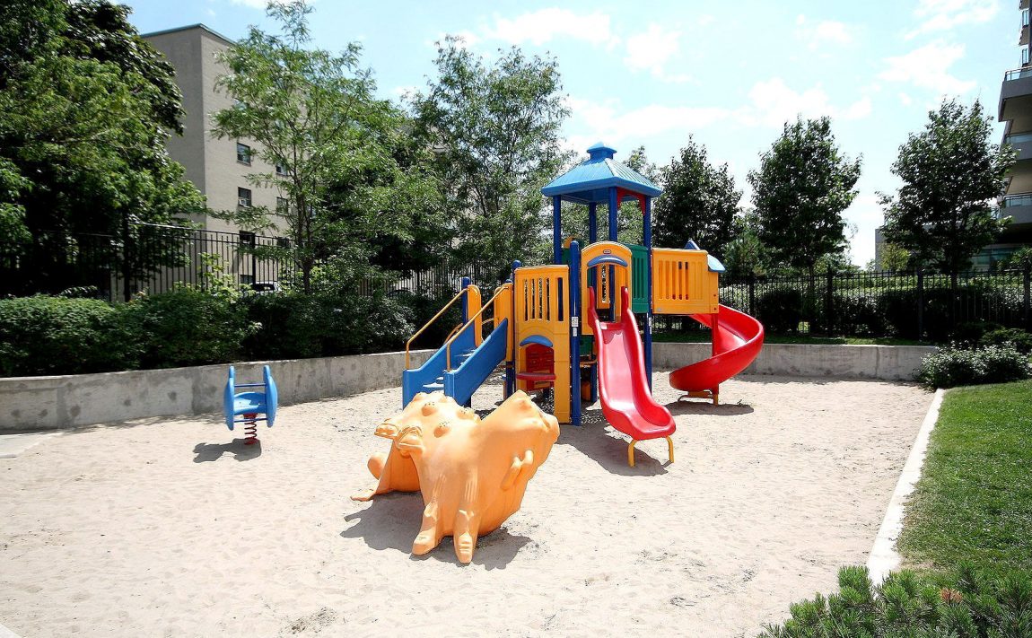 eden-park-3504-hurontario-st-mississauga-children-playground