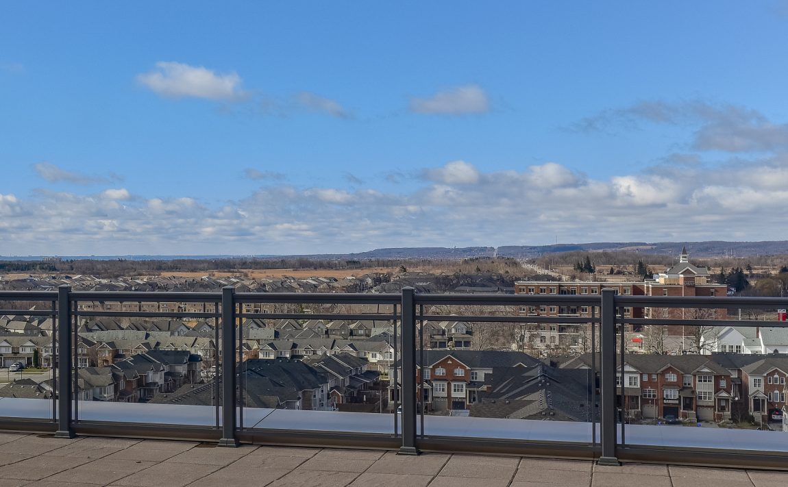 2486-old-bronte-rd-2490-old-bronte-rd-oakville-mint-condos-rooftop-terrace