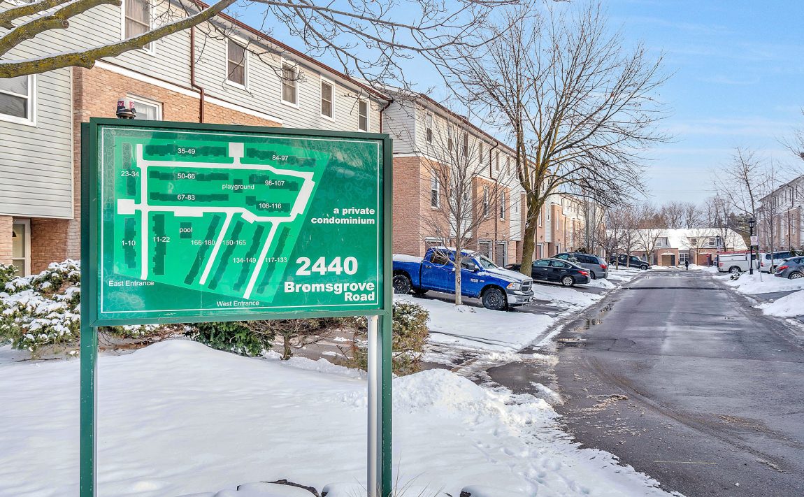 2440-bromsgrove-rd-mississauga-clarkson-townhouses
