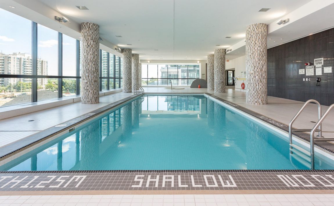grand-park-condos-3985-grand-park-dr-mississauga-square-one-indoor-swimming-pool