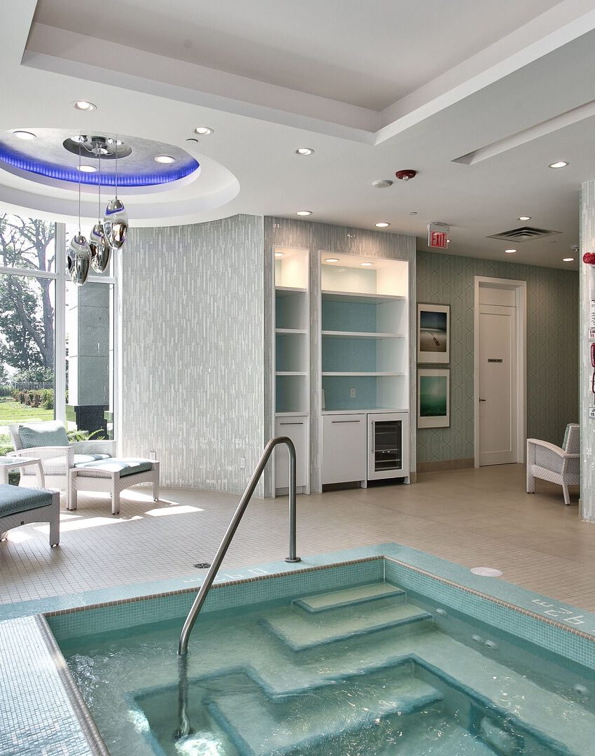 bluwater-condos-3500-lakeshore-rd-w-oakville-indoor-hot-tub