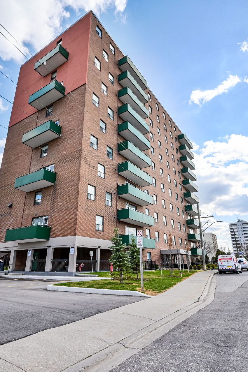 49-queen-st-e-mississauga-condos-port-credit-for-sale