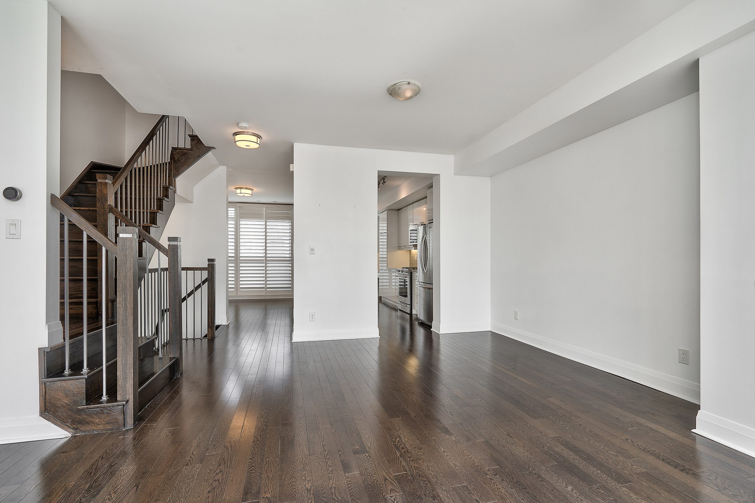 marquee-townhomes-mississauga-for-sale-dining-room