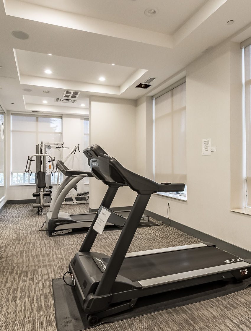 55-strathaven-dr-mississauga-condos-square-one-amenities-gym