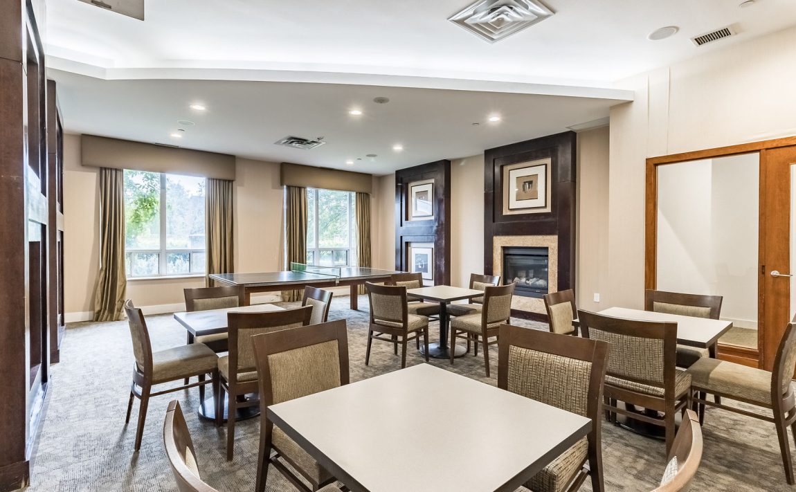 55-strathaven-dr-mississauga-condos-square-one-games-room