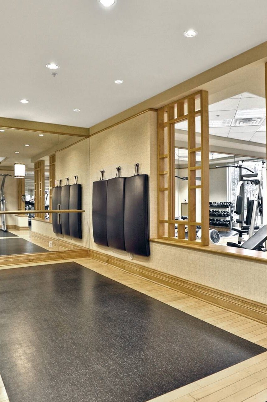 the-palace-1900-the-collegeway-mississauga-condos-amenities-gym