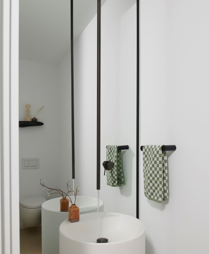 cachet-markham-luxury-homes-for-sale-ceiling-faucet