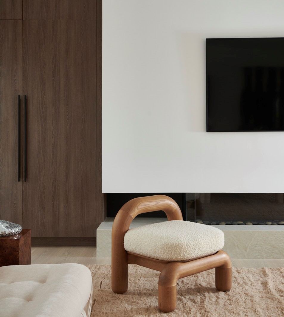 cachet-markham-luxury-homes-for-sale-living-room-furniture