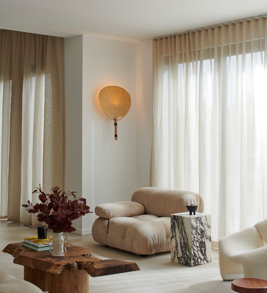 cachet-markham-luxury-homes-for-sale-sitting-room-furnishings