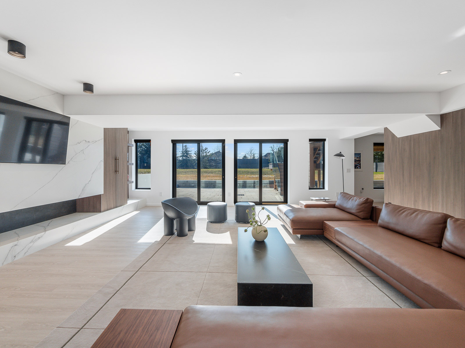 modern-luxury-markham-home-for-sale-cachet-basement-gas-fireplace