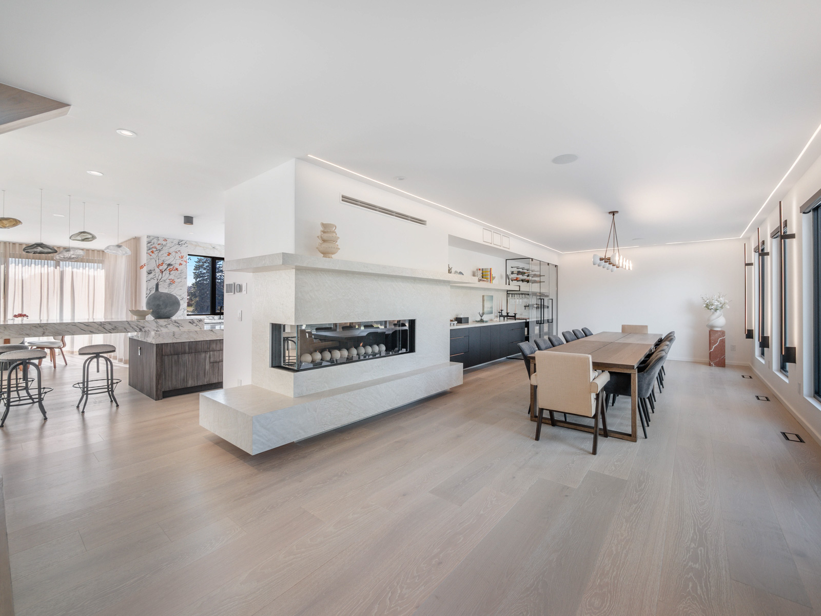 modern-luxury-markham-home-for-sale-cachet-gas-fireplace