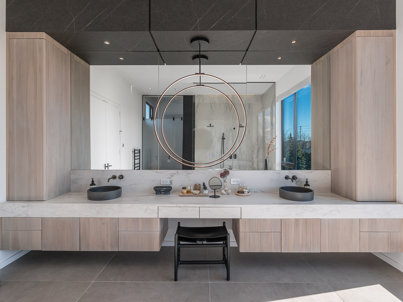 modern-luxury-markham-home-for-sale-cachet-primary-bathroom-double-sink