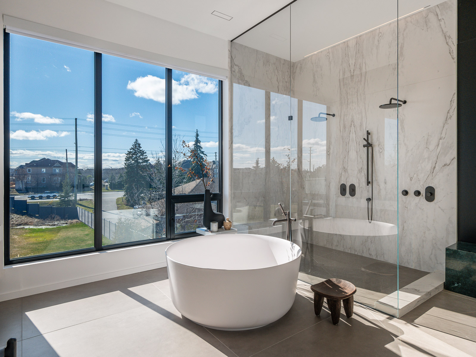modern-luxury-markham-home-for-sale-cachet-primary-bathtub-shower