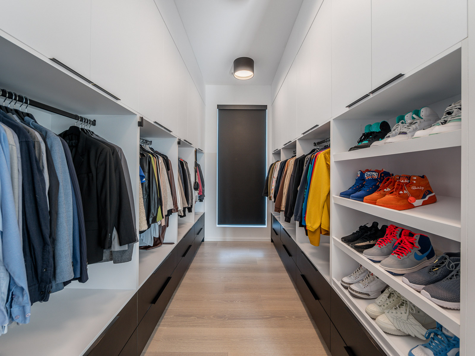modern-luxury-markham-home-for-sale-cachet-walk-in-closet