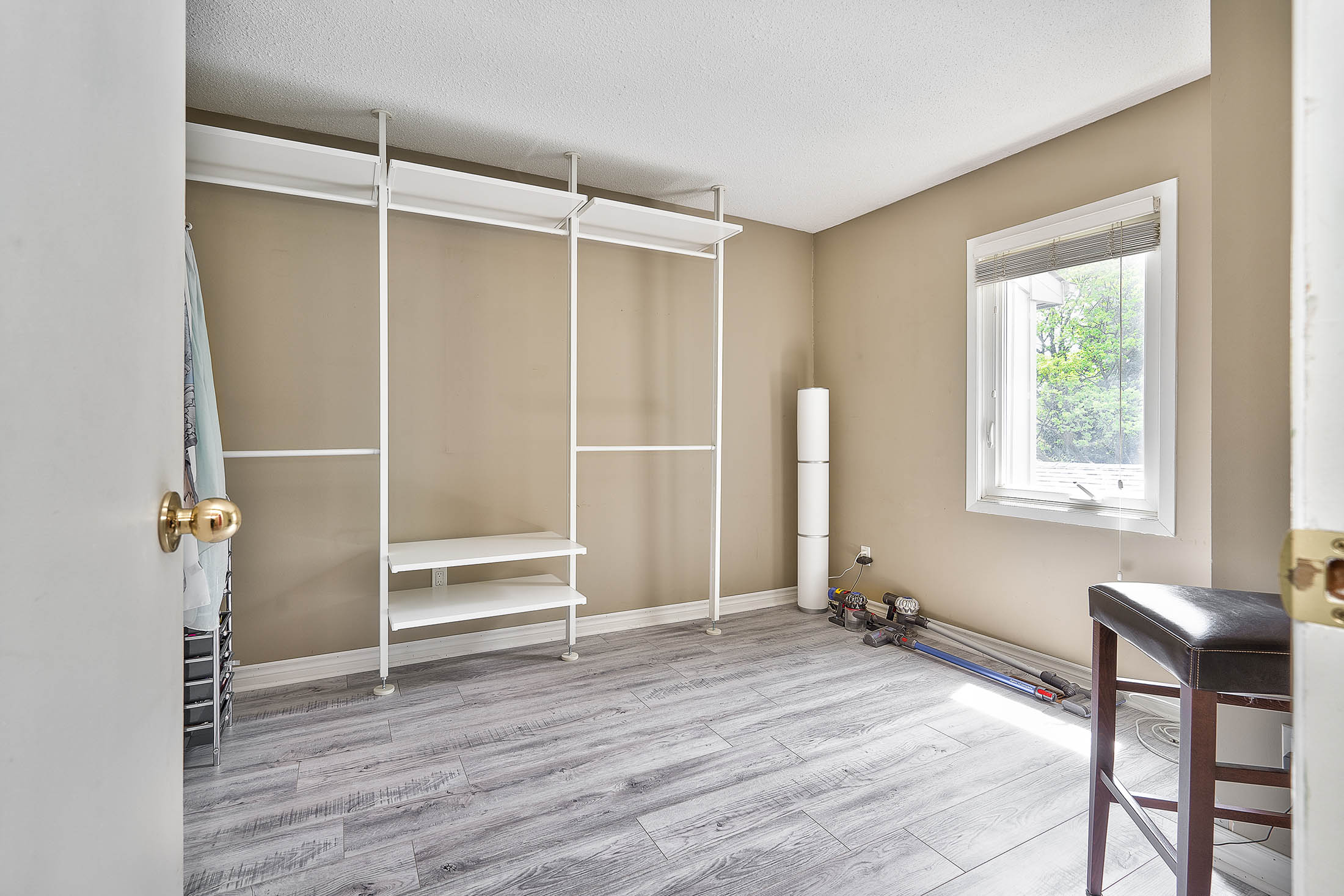 erin-mills-mississauga-townhouse-for-sale-south-millway-second-bedroom